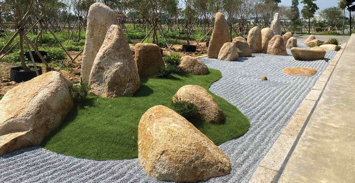 Vườn Zen (hay còn gọi là vườn thiền định) được chính tay nghệ nhân Nonoichi Yoshiro chắp bút thiết kế và chỉ đạo thực hiện