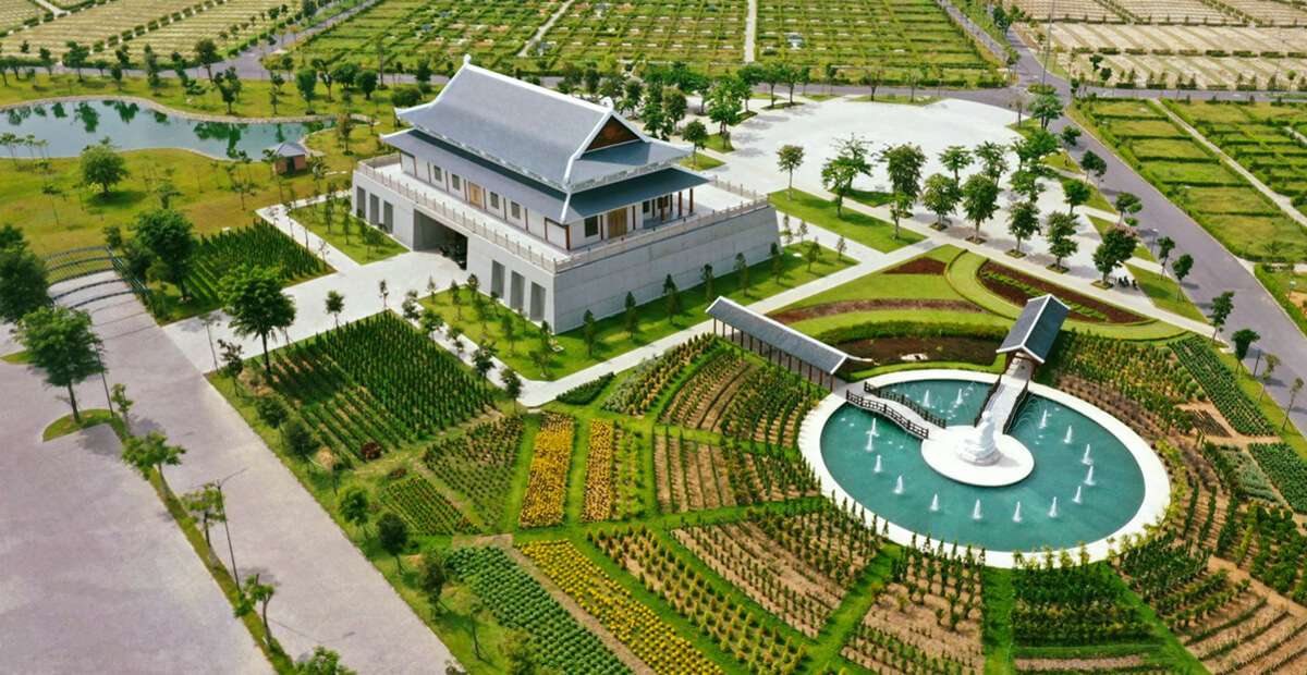 Cận cảnh hoa viên nghĩa trang hơn 2.000 tỷ đồng, có cảnh quan đẹp bậc nhất Việt Nam