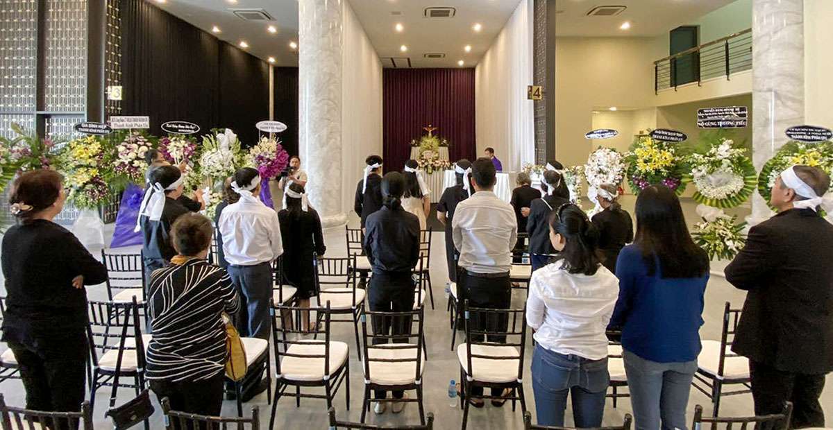 Hình ảnh tang lễ công giáo ngày 30-09-2020