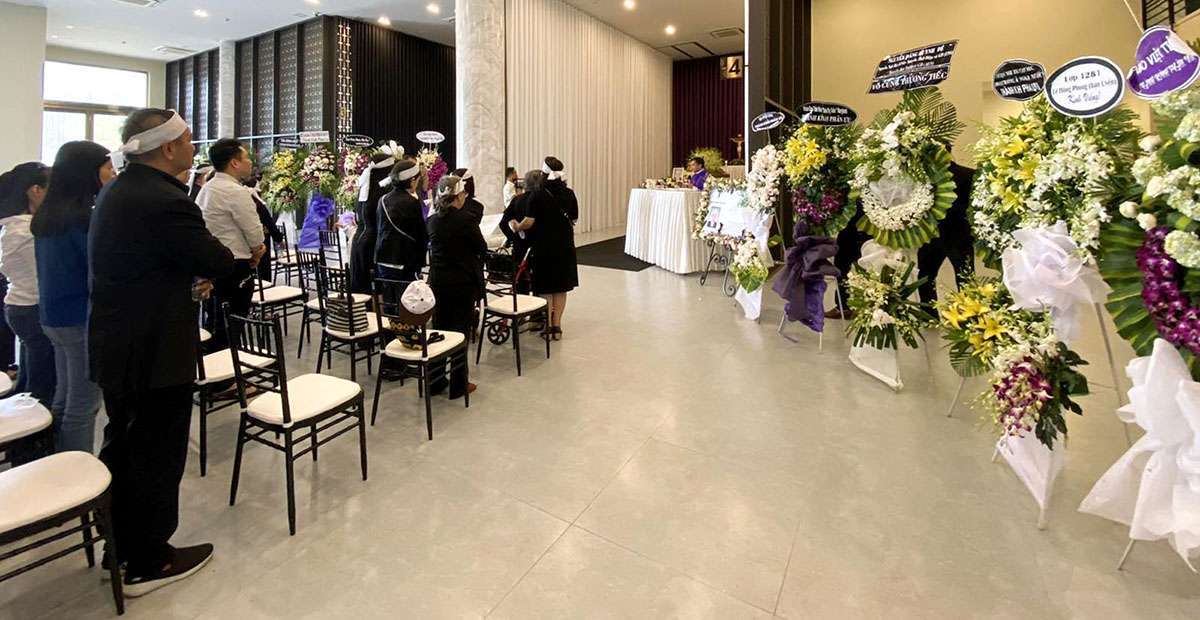 Hình ảnh tang lễ công giáo ngày 30-09-2020