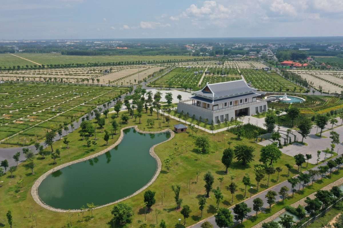 Hoa Viên Nghĩa Trang: Sự Thật Phía Sau Cơn Sốt “Bất Động Sản Tâm Linh”