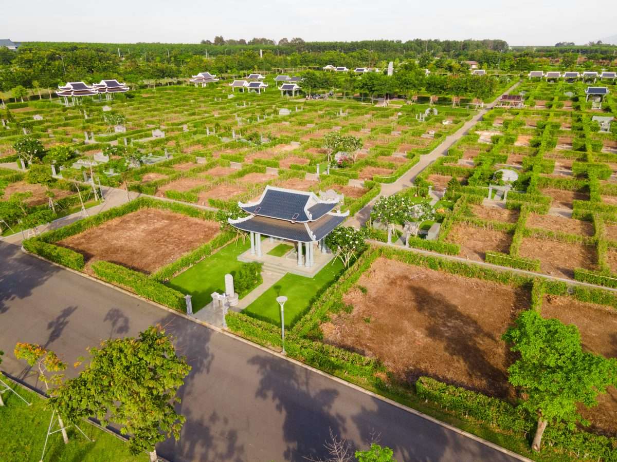 Phong Thủy Hoa Viên Nghĩa Trang: Bí Ẩn Long Mạch Thịnh Suy