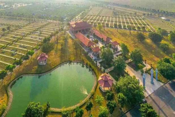 Sơ đồ xác định hướng mộ chính xác theo quy tắc tọa đầu hướng chân và vị trí đặt bia mộ