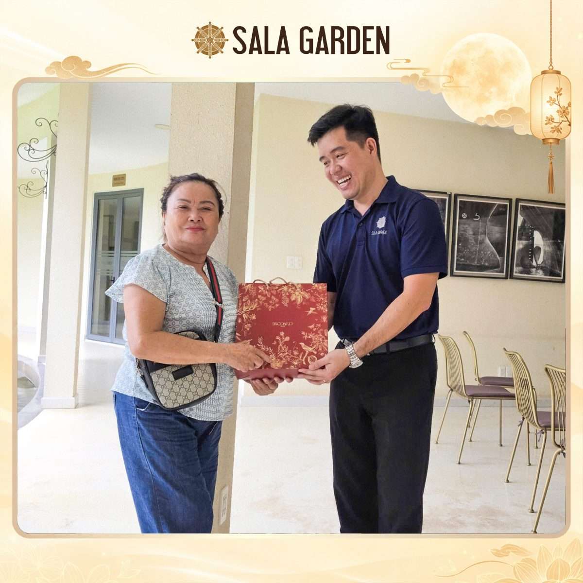 Trao Quà Trung Thu Sala Garden – Gửi Trọn Nghĩa Tình Trao Quà Trung Thu Sala Garden – Gửi Trọn Nghĩa Tình