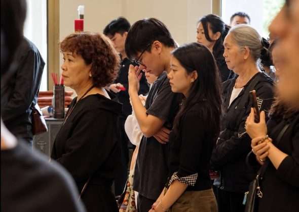 Các bước thanh tẩy và những lưu ý cần thiết sau khi đi đám tang về để xua tan hàn khí.